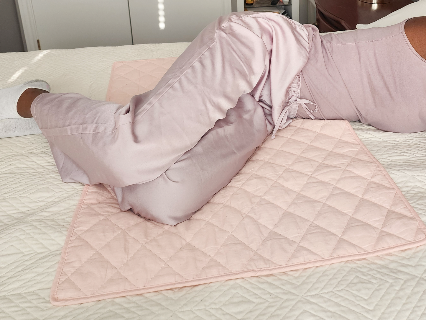 Diva Pad Reusable Menstrual Bed Pad Pink